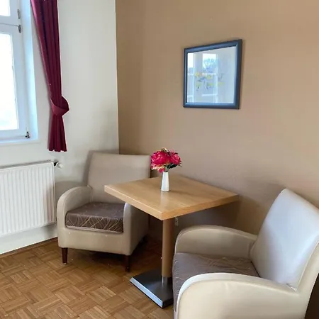 Otel Burg Bodenstein Adelsborn