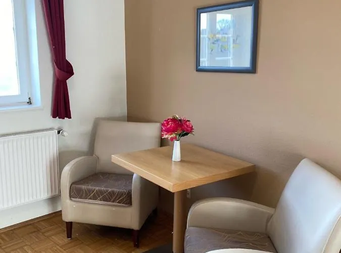 Otel Burg Bodenstein Adelsborn