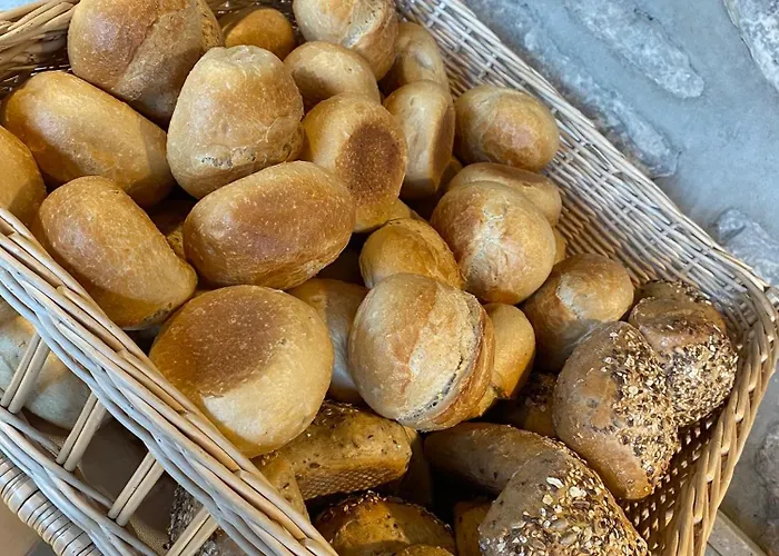 Burg Bodenstein * Adelsborn